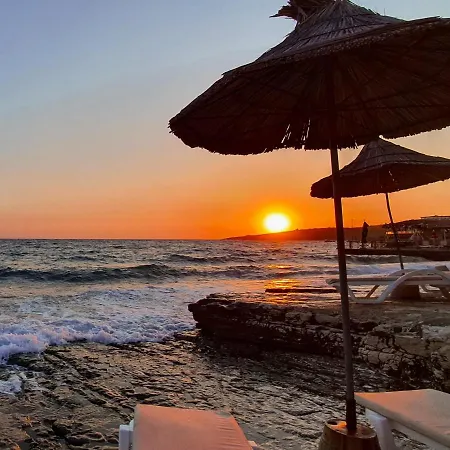 Apartment Smeralda *